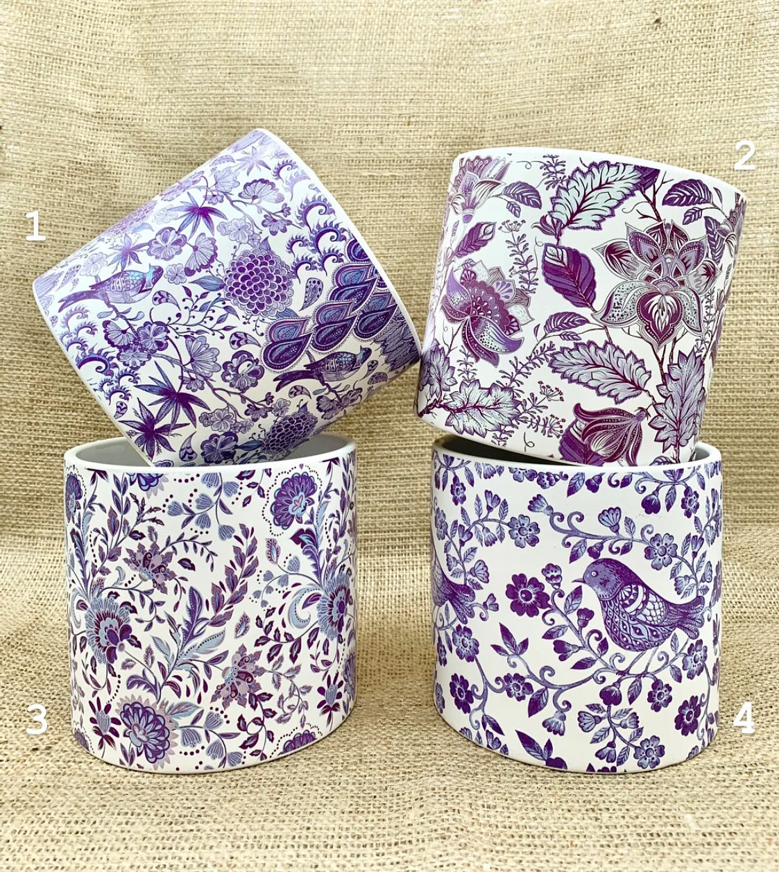 MACETERO CERÁMICA FLORES MORADAS
